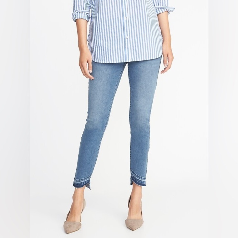 Old Navy Pull On Rockstar Jeggings